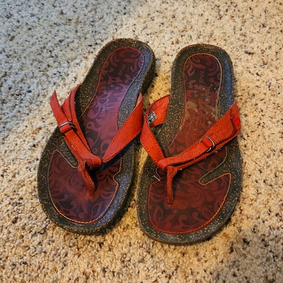 Women's Sandals - Teva, size 10, red, adjustable - Picture 1 of 4